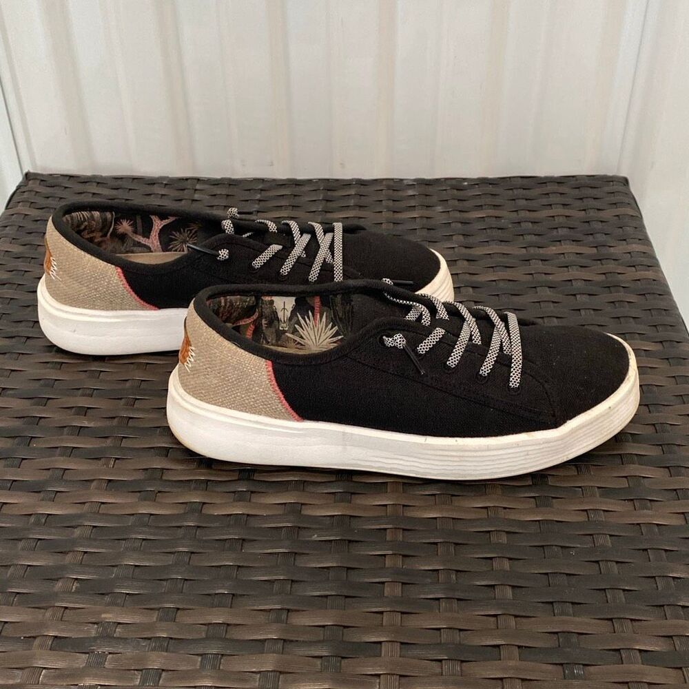 Hey Dudes Cody W Craft shoes, women’s size 8